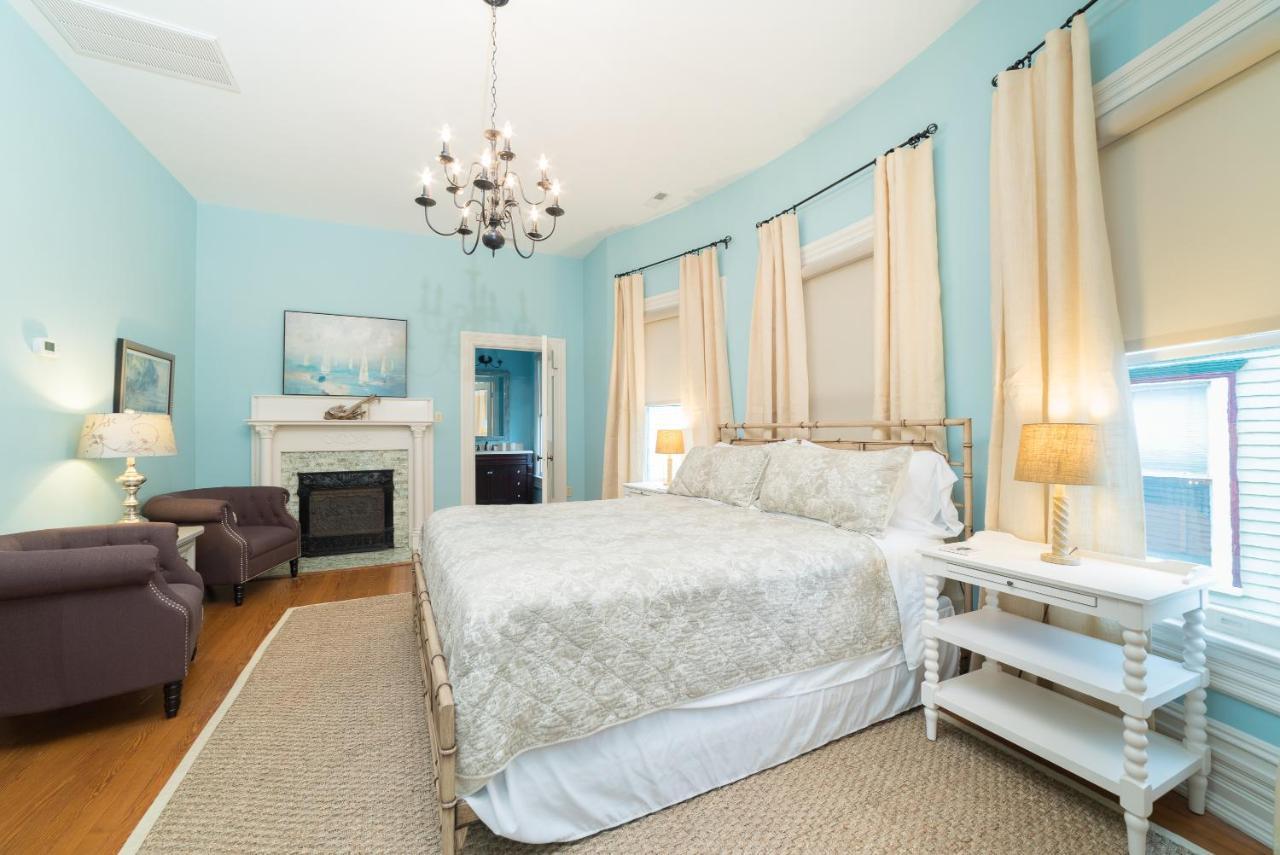 뉴 베른 The Jarvis At 220 B&B 외부 사진
