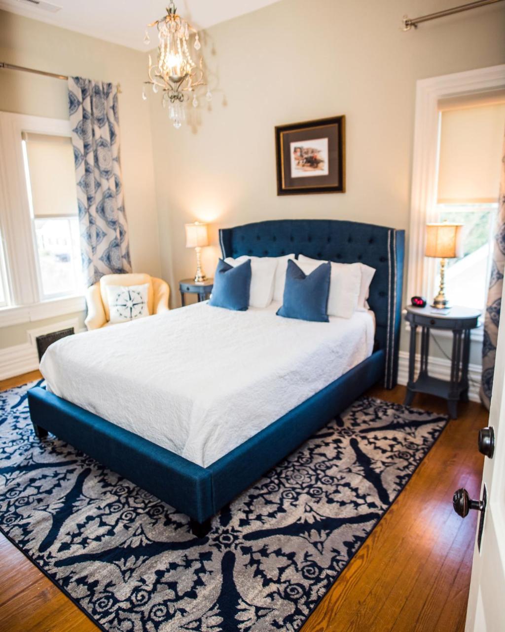 뉴 베른 The Jarvis At 220 B&B 외부 사진