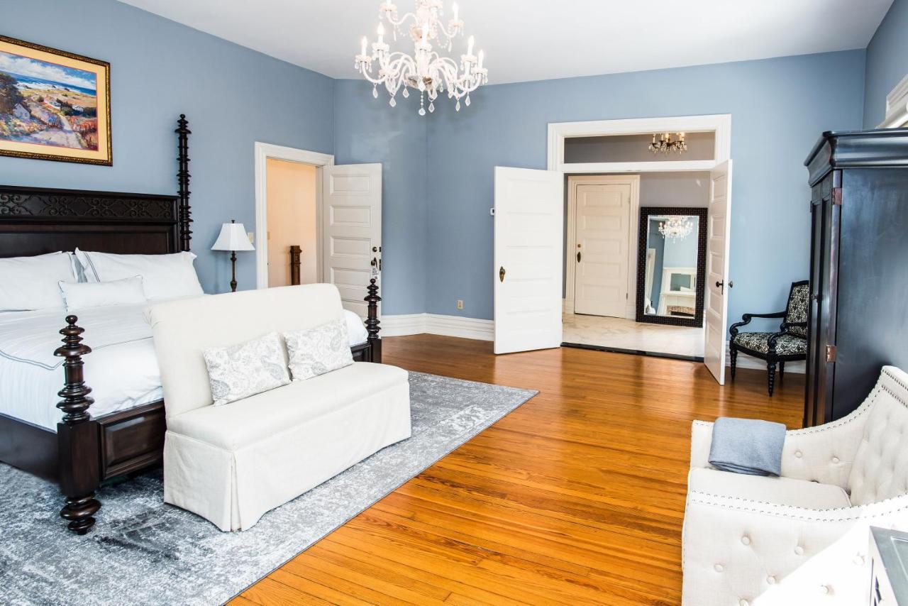 뉴 베른 The Jarvis At 220 B&B 외부 사진